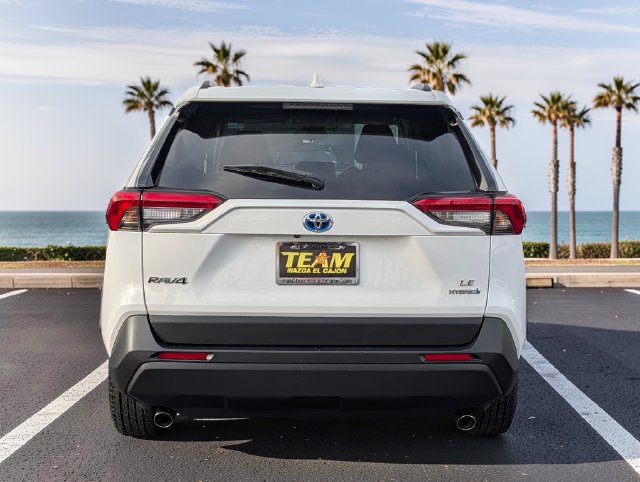 Used 2024 Toyota RAV4 LE AWD/4WD image 6