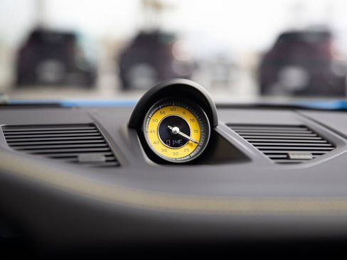 Used 2022 Porsche 911 Turbo S image 15