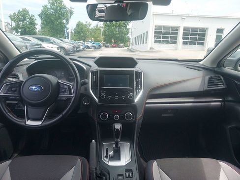 Used 2021 Subaru Crosstrek 2.0i Premium w/ Moonroof Package AWD/4WD image 9