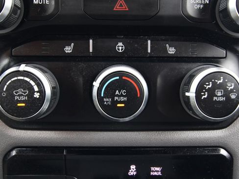 Used 2023 RAM 1500 Big Horn AWD/4WD image 28