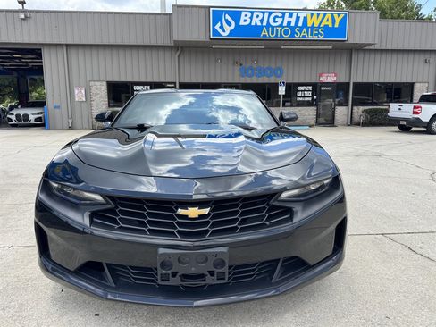 Used 2020 Chevrolet Camaro LT RWD image 3