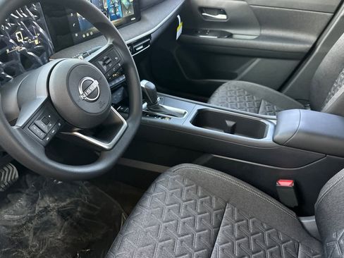 New 2026 Nissan Kicks SV image 12