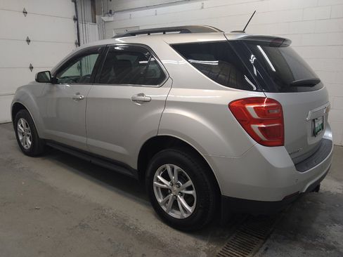 Used 2017 Chevrolet Equinox LT w/ Convenience Package FWD image 3