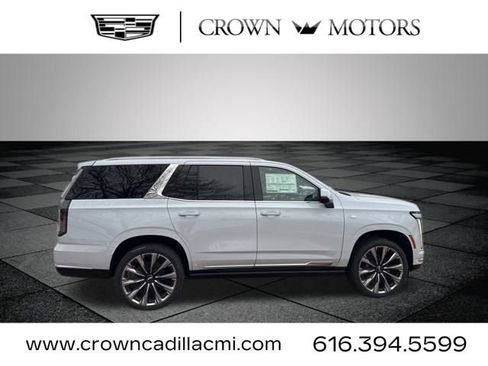 New 2026 Cadillac Escalade Platinum Luxury w/ LPO, Floor Liner Package image 15