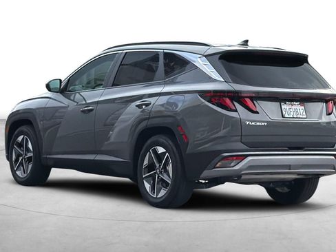 Certified 2025 Hyundai Tucson SEL image 4