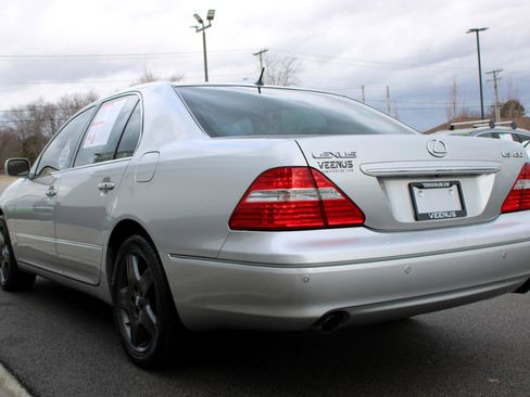 Used 2006 Lexus LS 430 image 4
