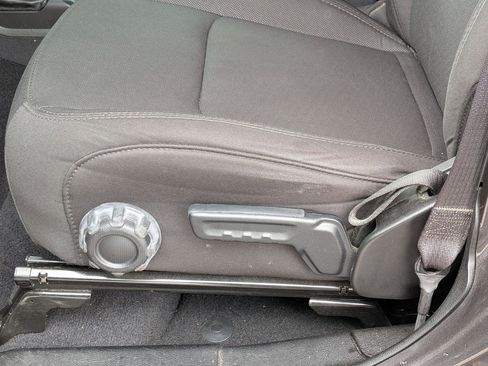 Used 2023 Jeep Wrangler Willys image 15