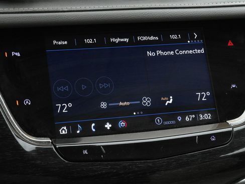 Used 2022 Cadillac XT6 Premium Luxury image 12