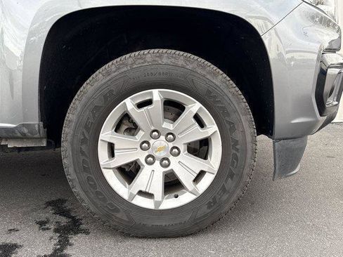 Used 2022 Chevrolet Colorado LT w/ Luxury Package image 35