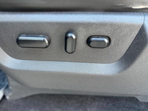 Used 2011 Ford F250 Lariat w/ Lariat Ultimate Pkg image 23