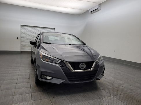 Used 2021 Nissan Versa SR w/ Convenience Package image 14