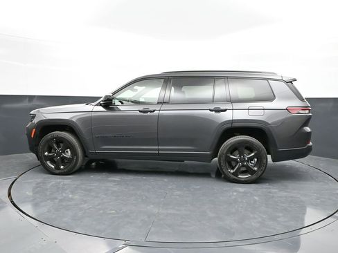 New 2025 Jeep Grand Cherokee L Laredo AWD/4WD image 8