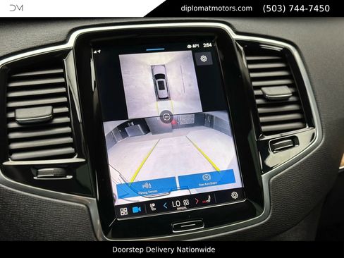 Used 2024 Volvo XC90 B6 Plus image 28