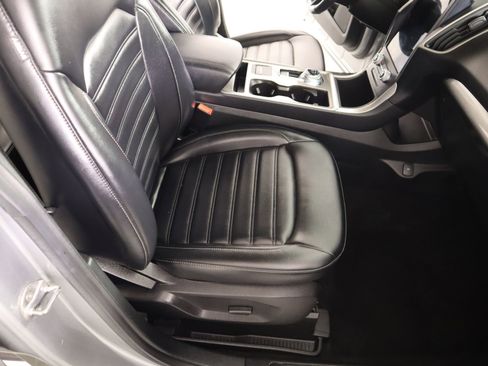 Used 2023 Ford Edge SEL image 13