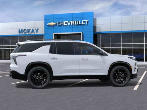 New 2026 Chevrolet Traverse RS w/ LPO, Floor Liner Package AWD/4WD image 5