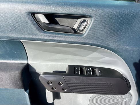 Used 2023 Ford Maverick XL w/ Equipment Group 100A Standard image 18