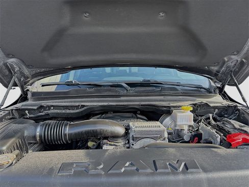 Used 2020 RAM 1500 Laramie image 30