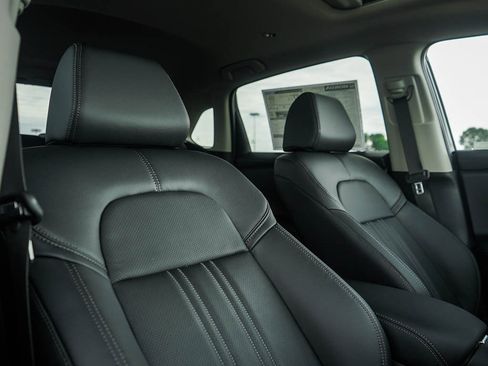 New 2026 Honda HR-V EX-L image 11