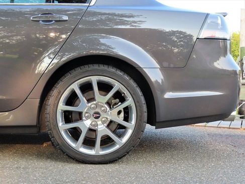 Used 2009 Pontiac G8 GXP RWD image 37