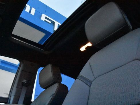 Certified 2026 Chevrolet Colorado ZR2 w/ Technology Package image 27