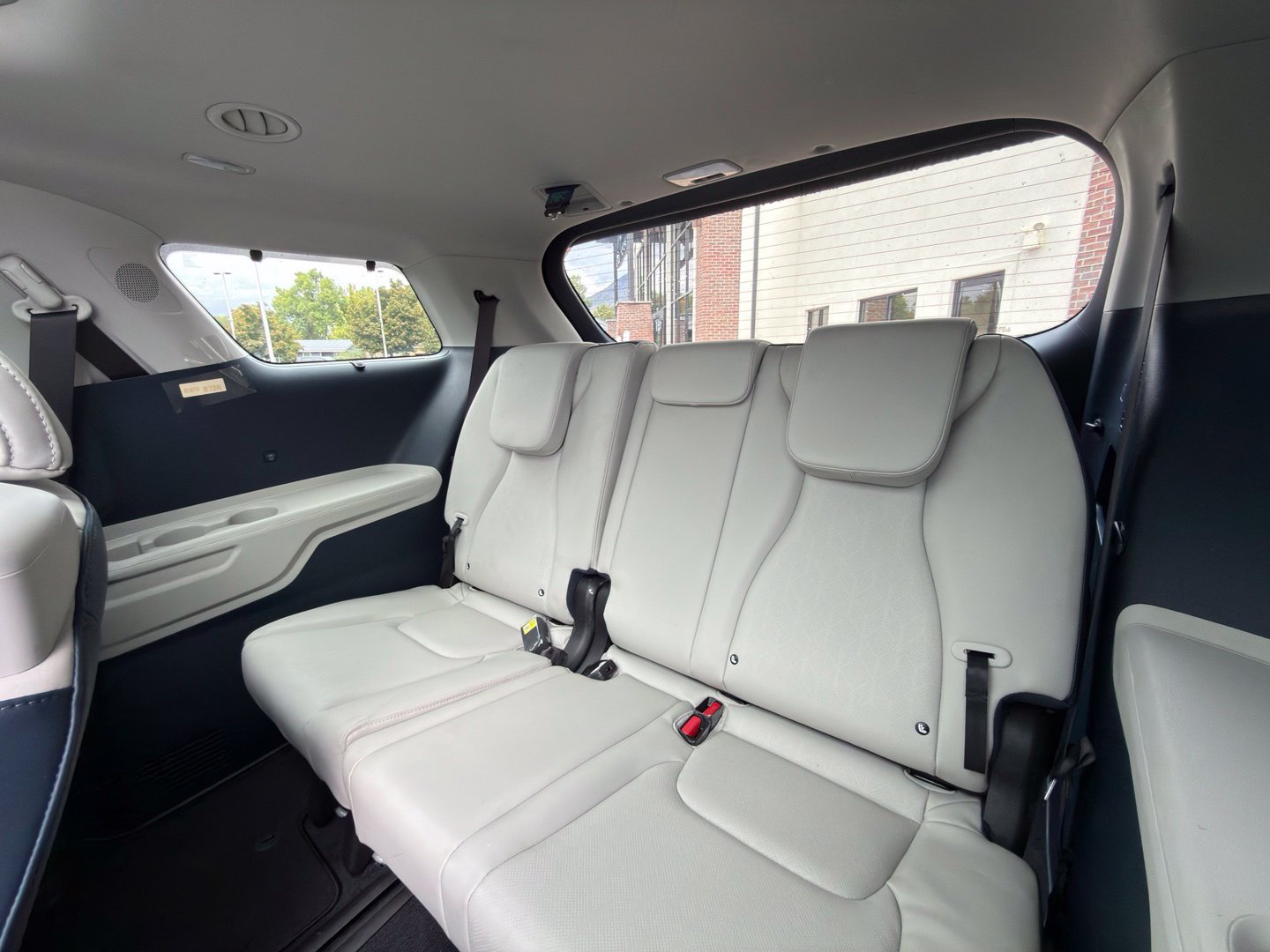 Used 2026 Kia Carnival SX FWD image 31