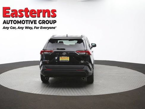 Used 2021 Toyota RAV4 XLE AWD/4WD image 37