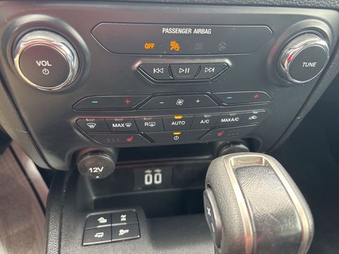 Used 2023 Ford Ranger Lariat w/ FX4 Off-Road Package image 19