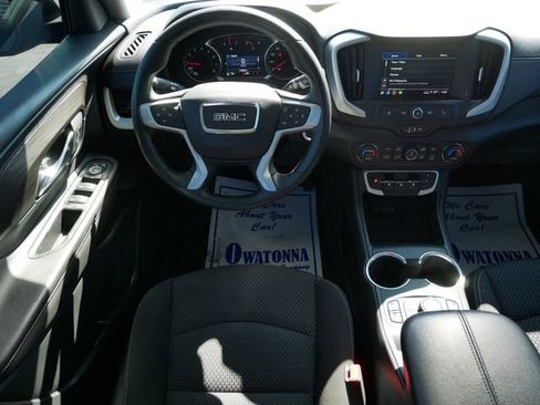 Used 2022 GMC Terrain SLE w/ Driver Convenience Package image 9