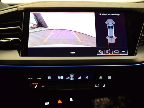 Used 2024 Audi Q4 e-tron Premium Plus image 27