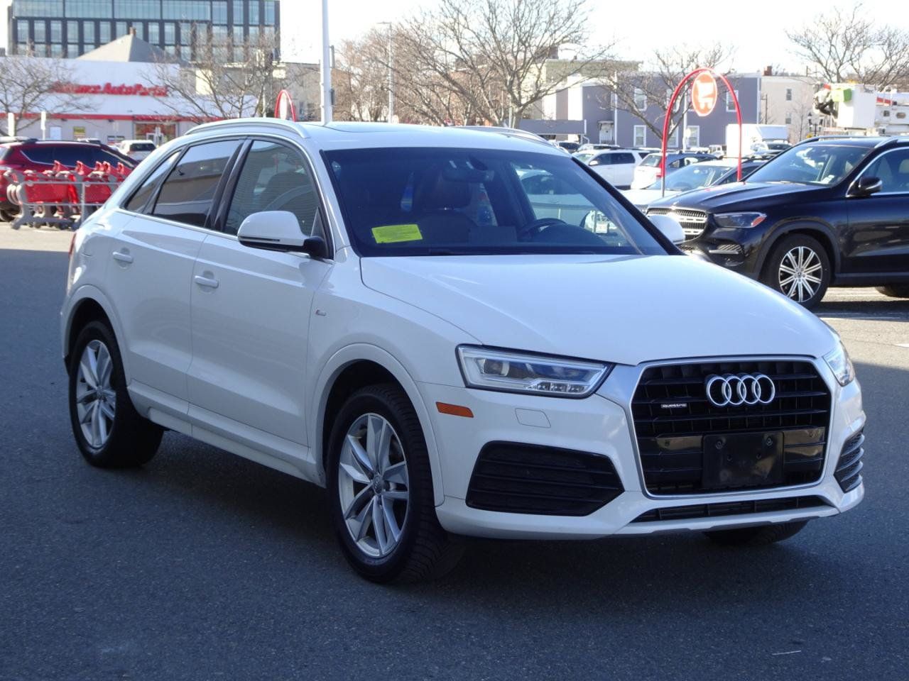 Used 2018 Audi Q3 2.0T Premium Plus w/ Premium Plus Package AWD/4WD image 3