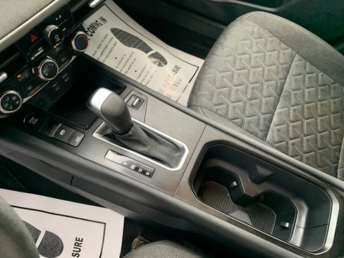 Used 2025 Nissan Kicks SV FWD image 22