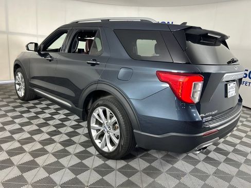 Used 2023 Ford Explorer Platinum w/ Technology Package AWD/4WD image 8