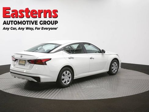 Used 2024 Nissan Altima 2.5 S FWD image 39