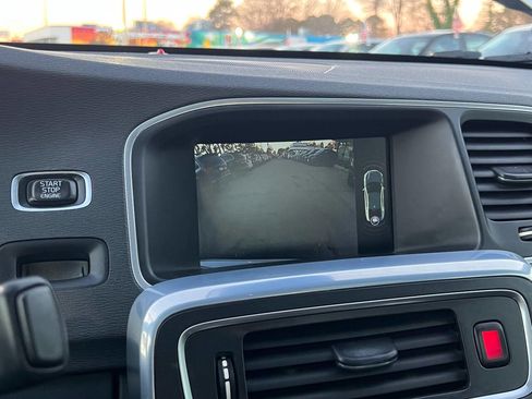 Used 2016 Volvo S60 T5 Premier image 18