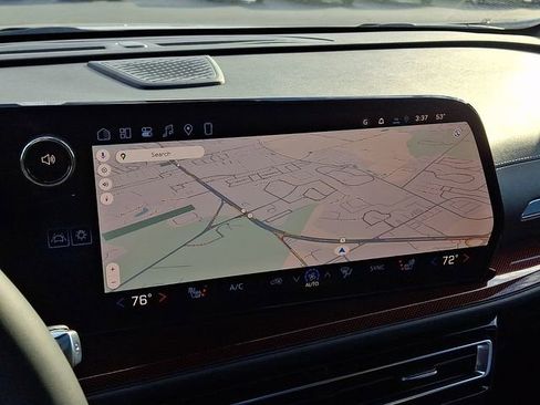 New 2026 Chevrolet Traverse Z71 w/ Enhanced Driving Package image 13