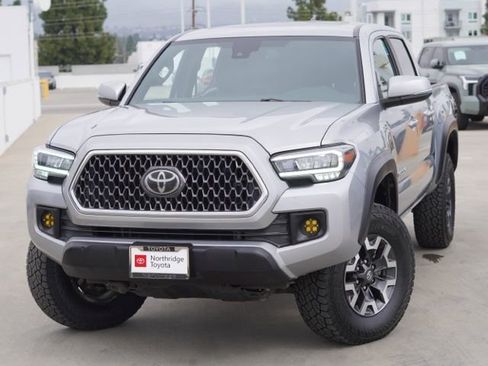 Used 2019 Toyota Tacoma TRD Off-Road image 4