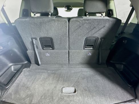 Used 2022 Jeep Grand Cherokee L Laredo w/ Luxury Tech Group I image 29