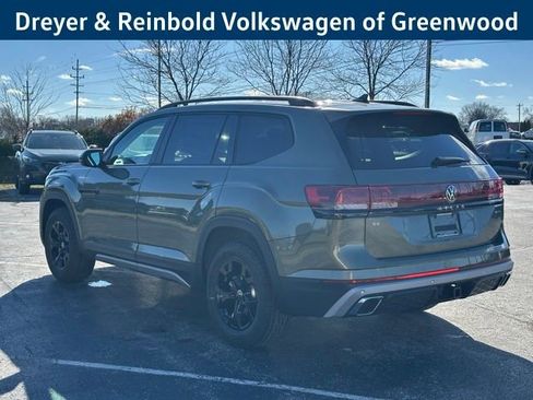New 2026 Volkswagen Atlas Peak Edition image 5