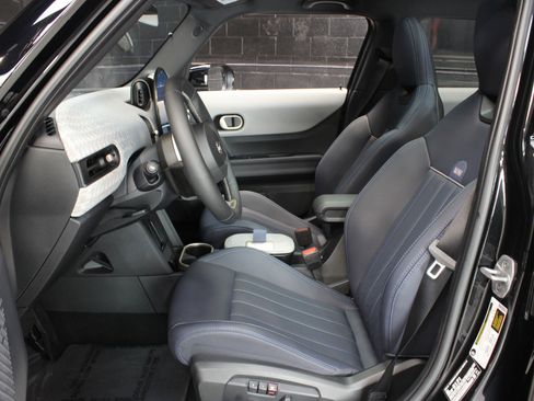 Used 2025 MINI Cooper S image 34