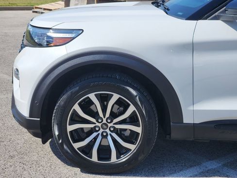Used 2020 Ford Explorer ST w/ Premium Technology Package image 6