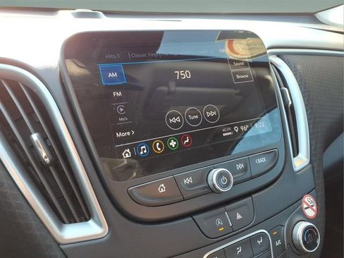 Used 2025 Chevrolet Malibu LT FWD image 20