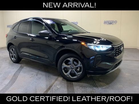 Used 2024 Ford Escape ST-Line w/ Tech Pack #1 AWD/4WD image 1