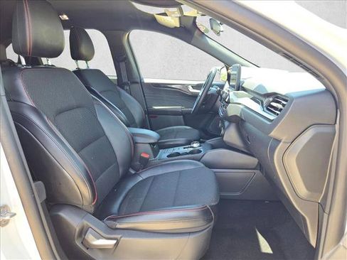 Used 2025 Ford Escape ST-Line AWD/4WD image 19