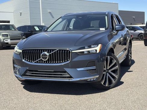 Used 2023 Volvo XC60 B5 Ultimate w/ Protection Package Premier FWD image 3