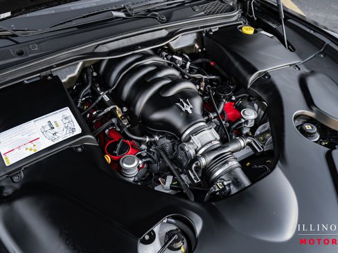 Used 2011 Maserati GranTurismo S image 40