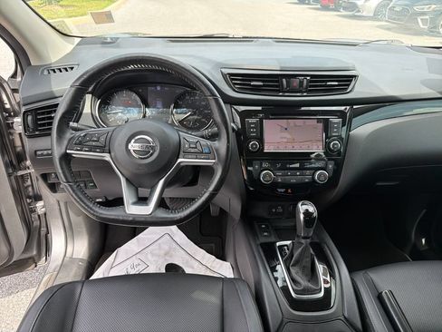 Used 2022 Nissan Rogue Sport SL AWD/4WD image 31