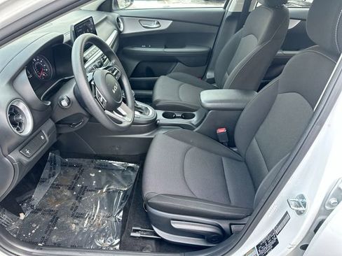 Used 2023 Kia Forte LXS image 15