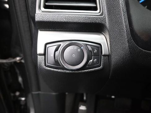 Certified 2018 Ford Explorer XLT image 13