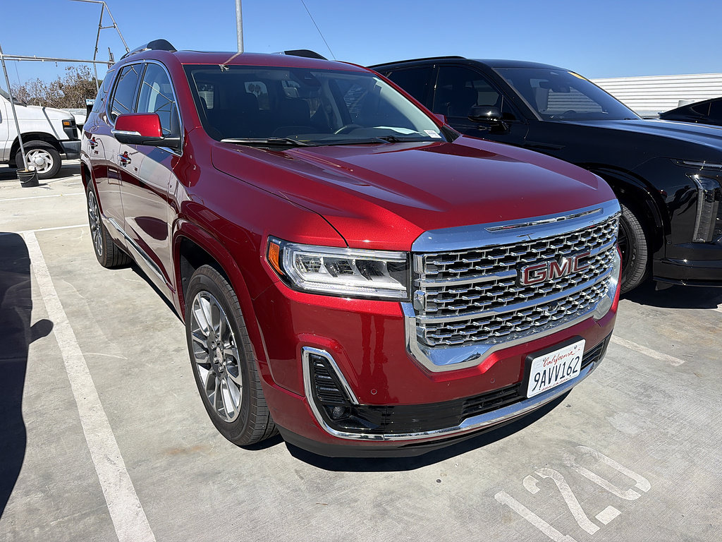 Used 2022 GMC Acadia Denali w/ Denali Ultimate Package AWD/4WD image 3