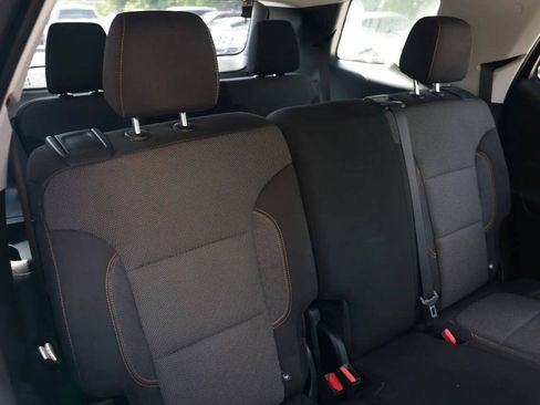 Used 2019 Chevrolet Traverse LS FWD image 36